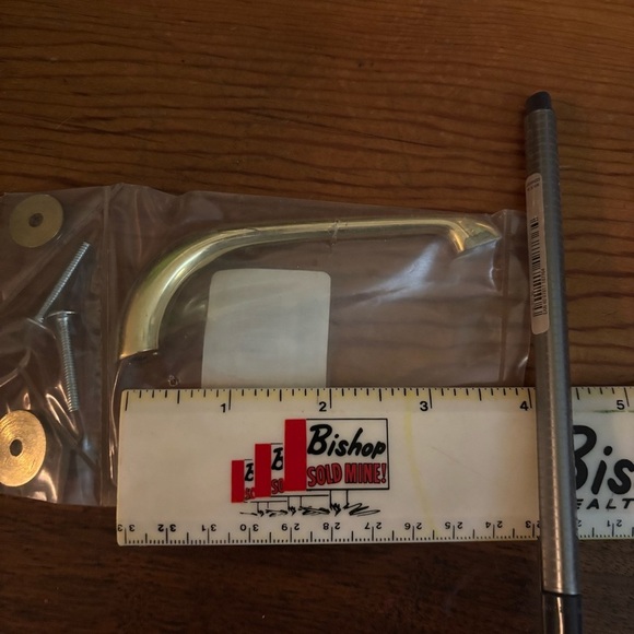 Liberty Hardware Gold Tone Drawer Pulls Lot Of 37 - Picture 4 of 5